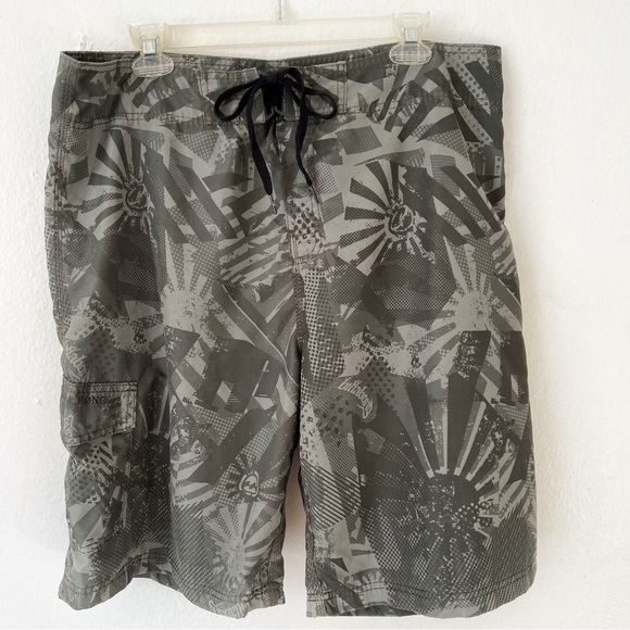 Billabong Board Shorts - Picture 1 of 8